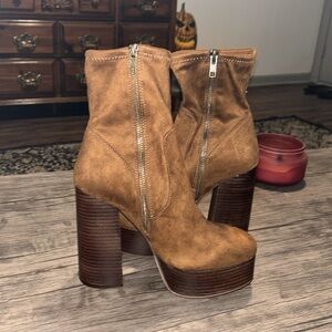 Steve Madden Hoopla Boots